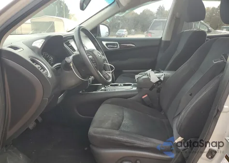 2016 Nissan Pathfinder S z USA, uszkodzony, nr VIN 5N1AR2MN9GC616280